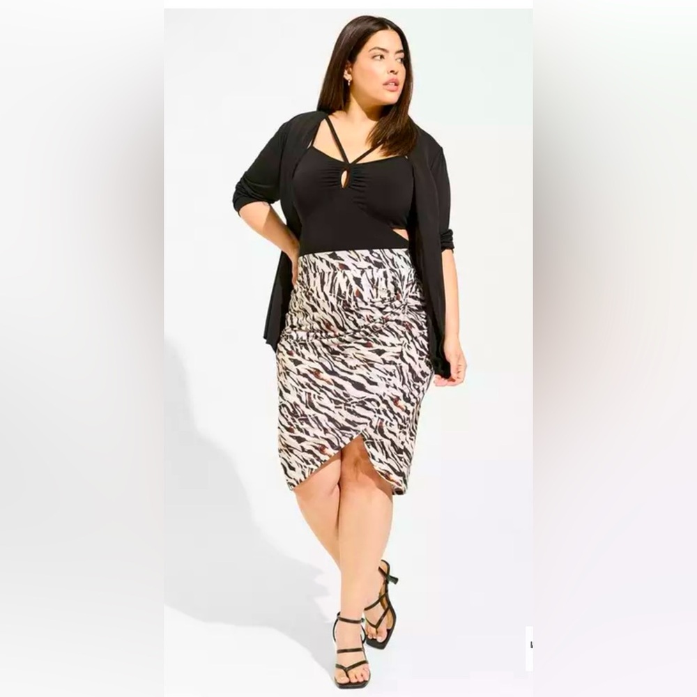 Torrid Studio Knit Side Knot Skirt NWT - Picture 1 of 6